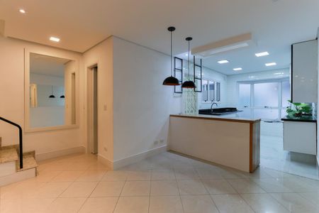 Casa de condomínio para alugar com 200m², 3 quartos e 2 vagasSala de jantar