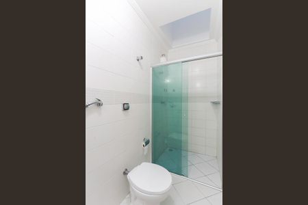 Casa de condomínio para alugar com 200m², 3 quartos e 2 vagasBanheiro da suíte