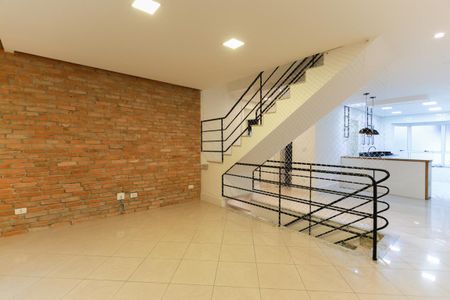 Casa de condomínio para alugar com 200m², 3 quartos e 2 vagasSala de estar