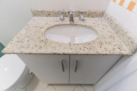 Casa de condomínio para alugar com 200m², 3 quartos e 2 vagasBanheiro social