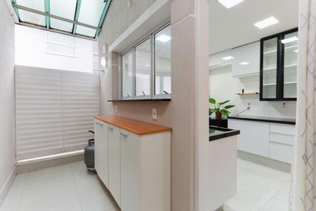Casa de condomínio para alugar com 200m², 3 quartos e 2 vagasÁrea de serviço