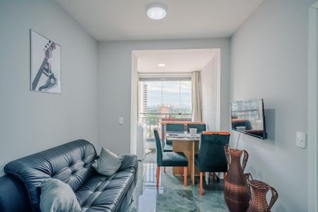 Sala de kitnet/studio para alugar com 1 quarto, 28m² em Butantã, São Paulo