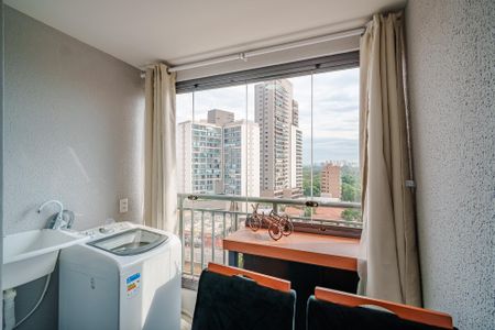 Varanda de kitnet/studio para alugar com 1 quarto, 28m² em Butantã, São Paulo