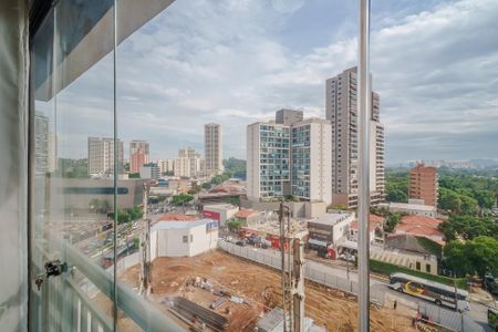 Studio para alugar com 28m², 1 quarto e sem vaga Studio para alugar com 28m², 1 quarto e sem vagaVaranda