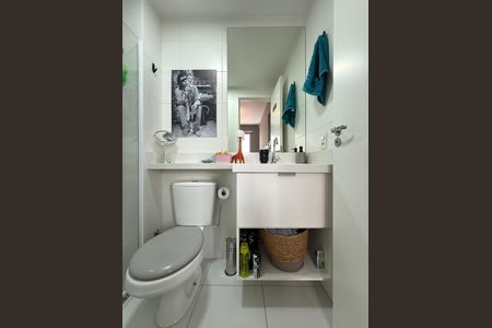 Studio à venda com 28m², 1 quarto e sem vaga Studio à venda com 28m², 1 quarto e sem vagaBanheiro
