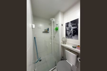 Studio à venda com 28m², 1 quarto e sem vaga Studio à venda com 28m², 1 quarto e sem vagaBanheiro