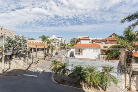Vista da Varanda da Sala de apartamento à venda com 3 quartos, 82m² em Palmares, Belo Horizonte