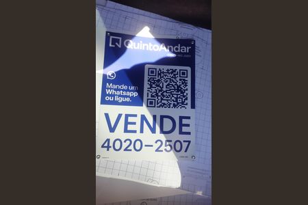 Apartamento à venda com 180m², 3 quartos e 3 vagas Apartamento à venda com 180m², 3 quartos e 3 vagasPlaca instalada