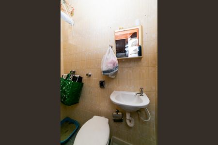 Apartamento à venda com 180m², 3 quartos e 3 vagas Apartamento à venda com 180m², 3 quartos e 3 vagasQuarto de Serviço