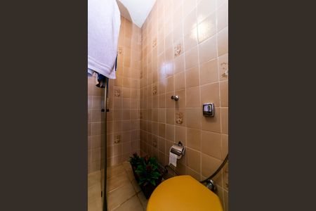 Apartamento à venda com 180m², 3 quartos e 3 vagas Apartamento à venda com 180m², 3 quartos e 3 vagasBanheiro da Suíte