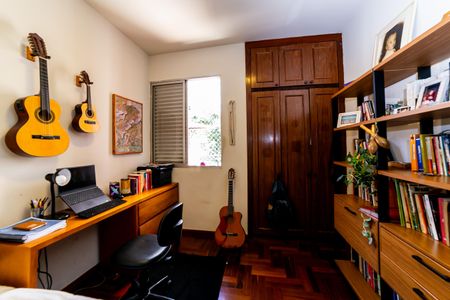 Apartamento à venda com 180m², 3 quartos e 3 vagas Apartamento à venda com 180m², 3 quartos e 3 vagasQuarto 3
