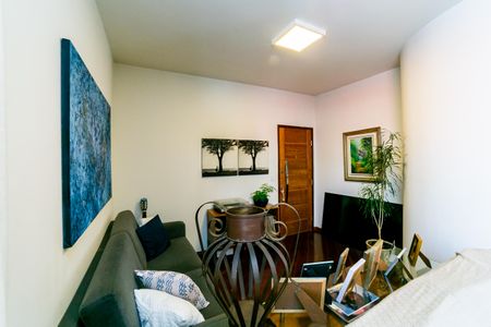 Apartamento à venda com 180m², 3 quartos e 3 vagas Apartamento à venda com 180m², 3 quartos e 3 vagasSala