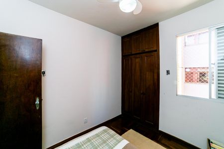 Apartamento à venda com 180m², 3 quartos e 3 vagas Apartamento à venda com 180m², 3 quartos e 3 vagasQuarto 1
