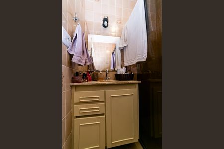 Apartamento à venda com 180m², 3 quartos e 3 vagas Apartamento à venda com 180m², 3 quartos e 3 vagasBanheiro da Suíte