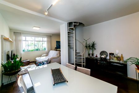 Sala de apartamento à venda com 3 quartos, 180m² em Serra, Belo Horizonte