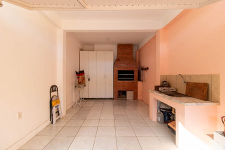 Casa para alugar com 112m², 2 quartos e sem vagaGaragem