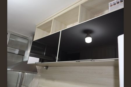Cozinha e Área de Serviço de apartamento à venda com 2 quartos, 60m² em Vila Olinda, São Paulo