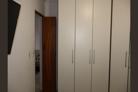 Quarto 2 de apartamento à venda com 2 quartos, 60m² em Vila Olinda, São Paulo