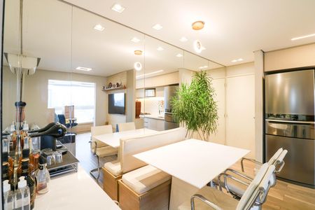 Apartamento à venda com 2 quartos, 60m² em Chácara Santo Antônio (zona Sul), São Paulo