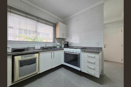 Apartamento para alugar com 140m², 3 quartos e 2 vagas Apartamento para alugar com 140m², 3 quartos e 2 vagasCozinha