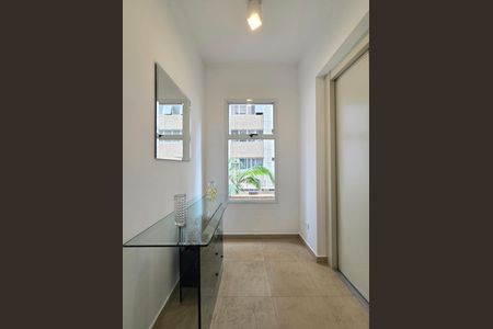 Apartamento para alugar com 140m², 3 quartos e 2 vagas Apartamento para alugar com 140m², 3 quartos e 2 vagasHall de entrada