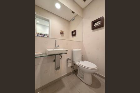 Apartamento para alugar com 140m², 3 quartos e 2 vagas Apartamento para alugar com 140m², 3 quartos e 2 vagasLavabo