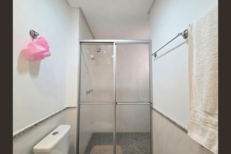 Banheiro da Suíte 1 de apartamento para alugar com 3 quartos, 140m² em Itaim Bibi, São Paulo