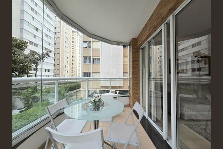 Varanda de apartamento para alugar com 3 quartos, 140m² em Itaim Bibi, São Paulo
