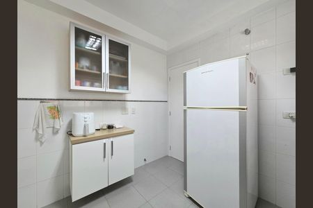 Cozinha de apartamento para alugar com 3 quartos, 140m² em Itaim Bibi, São Paulo