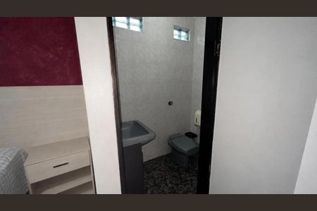 Banheiro de casa para alugar com 2 quartos, 130m² em Vila Prudente, São Paulo