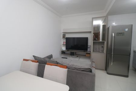 Apartamento à venda com 99m², 2 quartos e 1 vagaSala/Cozinha