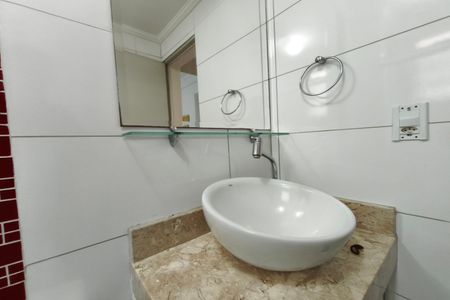Apartamento para alugar com 50m², 2 quartos e sem vagaBanheiro