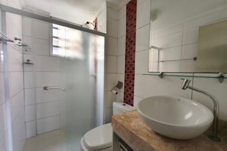 Apartamento para alugar com 50m², 2 quartos e sem vagaBanheiro