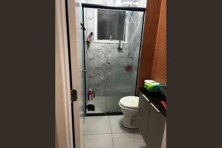 Banheiro de apartamento para alugar com 1 quarto, 48m² em Jardim Barro Branco, Cotia