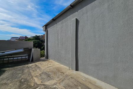 Casa à venda com 205m², 2 quartos e 1 vaga