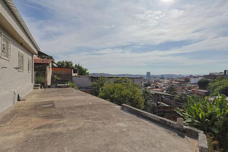 Casa à venda com 205m², 2 quartos e 1 vaga