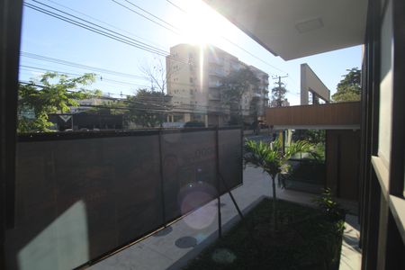 Sala - Vista de apartamento para alugar com 2 quartos, 68m² em Taquara, Rio de Janeiro