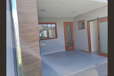Casa à venda com 180m², 3 quartos e 3 vagas