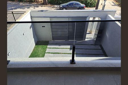 Casa à venda com 180m², 3 quartos e 3 vagas