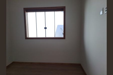 Casa à venda com 180m², 3 quartos e 3 vagas