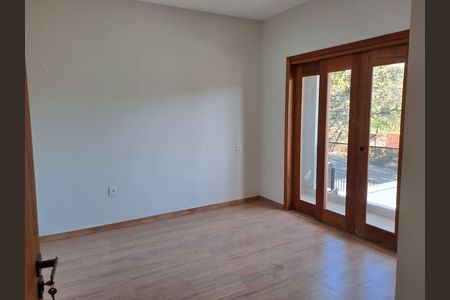 Casa à venda com 180m², 3 quartos e 3 vagas