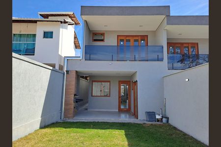 Casa à venda com 180m², 3 quartos e 3 vagas
