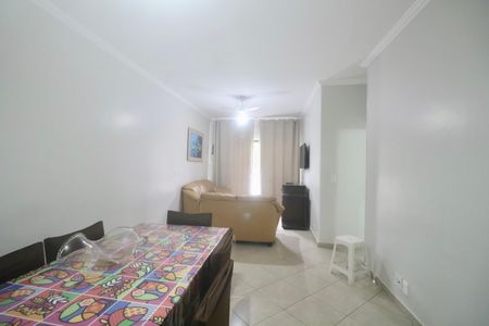 Sala de apartamento para alugar com 2 quartos, 70m² em Jardim Vitoria, Guarujá