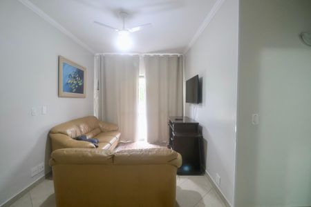 Sala de apartamento para alugar com 2 quartos, 70m² em Jardim Vitoria, Guarujá