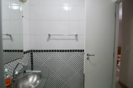 Apartamento para alugar com 70m², 2 quartos e 1 vagaBanheiro Social