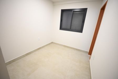 Apartamento para alugar com 74m², 2 quartos e 1 vaga