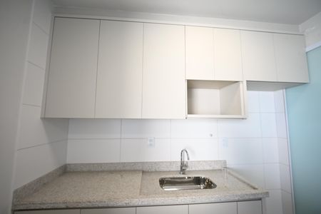 Apartamento para alugar com 74m², 2 quartos e 1 vaga