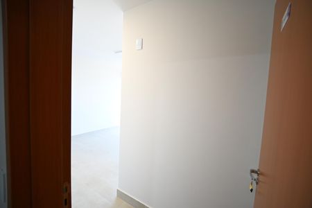 Apartamento para alugar com 74m², 2 quartos e 1 vaga
