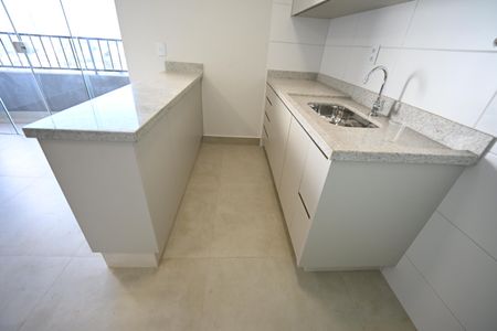 Apartamento para alugar com 74m², 2 quartos e 1 vaga
