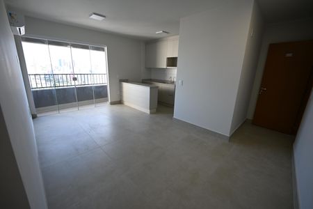 Apartamento para alugar com 74m², 2 quartos e 1 vaga